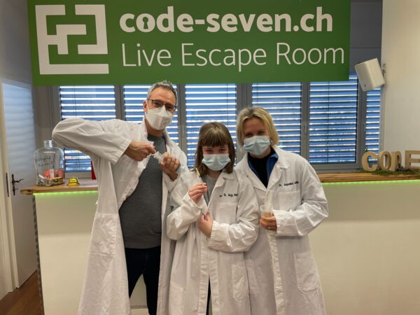 Die Gruppe Nepomuk hat den Live Escape Room erfolgreich geschafft