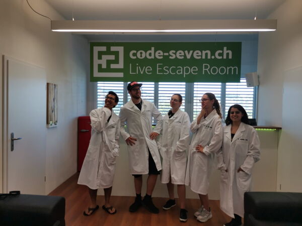 Die Gruppe nerdtastic chibis hat den Live Escape Room erfolgreich geschafft