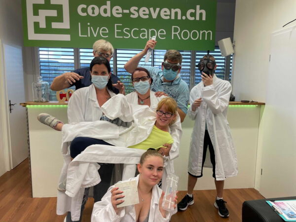 Die Gruppe The Hulahoopschwinger hat den Live Escape Room nicht geschafft