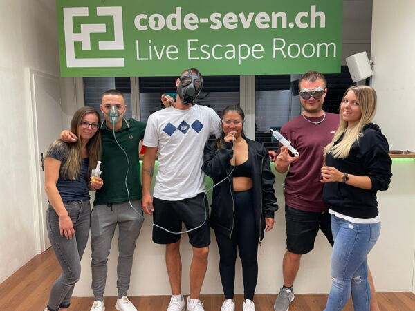 Die Gruppe Bro's hat den Live Escape Room erfolgreich geschafft