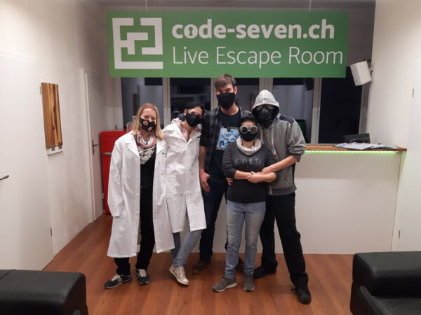 Die Gruppe Opfer hat den Live Escape Room erfolgreich geschafft