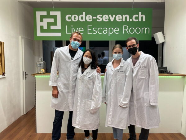 Die Gruppe PS/AD/NA hat den Live Escape Room erfolgreich geschafft