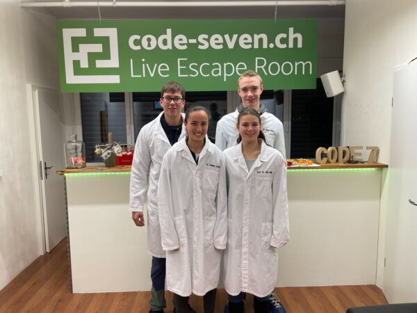 Die Gruppe Labormäuse R111 hat den Live Escape Room erfolgreich geschafft