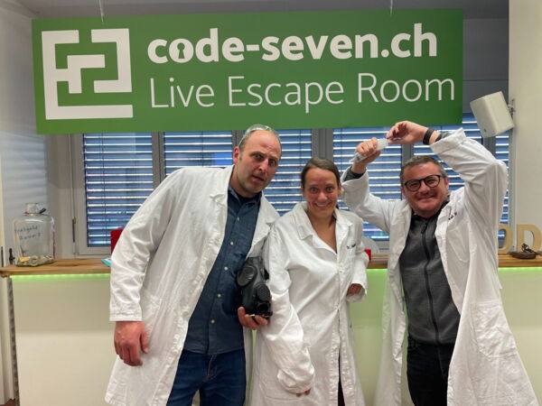 Die Gruppe Kanalratten hat den Live Escape Room erfolgreich geschafft