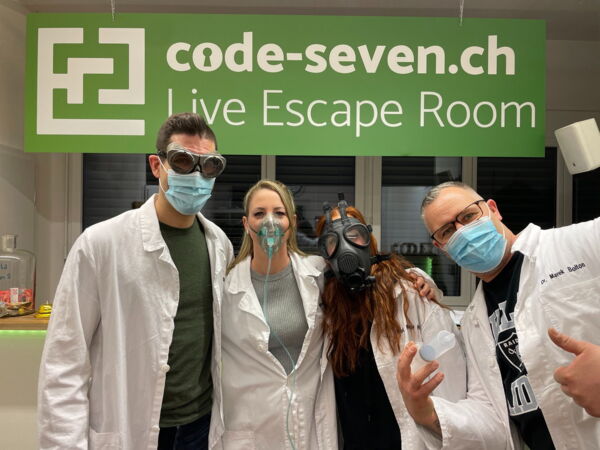 Die Gruppe Die Laborratten hat den Live Escape Room erfolgreich geschafft