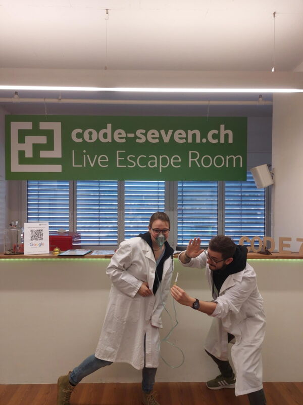 Die Gruppe Lab Tecs hat den Live Escape Room erfolgreich geschafft