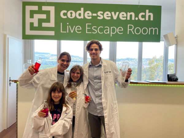 Die Gruppe Die Zuspät Kommer hat den Live Escape Room nicht geschafft