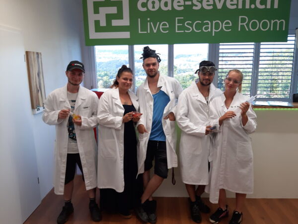 Die Gruppe Die Gummibärenbande hat den Live Escape Room erfolgreich geschafft