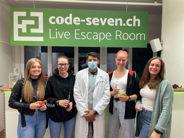 Die Gruppe Krüppelferein hat den Live Escape Room erfolgreich geschafft