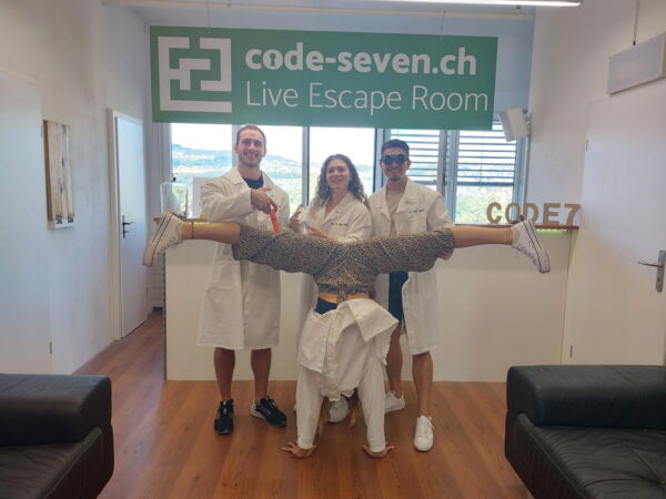 Die Gruppe Bardogs - Gang hat den Live Escape Room erfolgreich geschafft