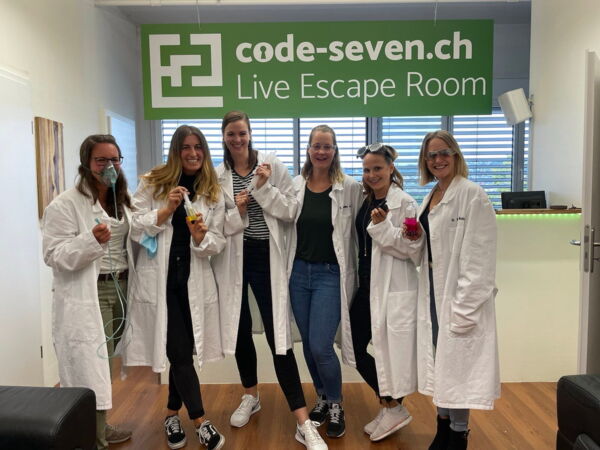 Die Gruppe VHC Oldies hat den Live Escape Room erfolgreich geschafft