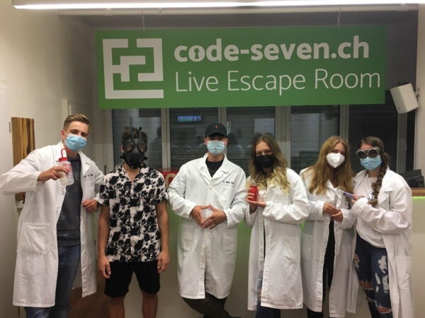 Die Gruppe Spastis, future globals hat den Live Escape Room erfolgreich geschafft