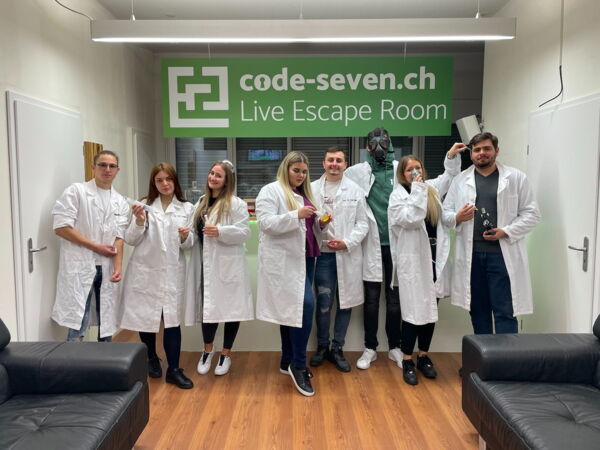 Die Gruppe Die wilden Waldfeen hat den Live Escape Room erfolgreich geschafft